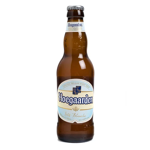 Cerveza internacional Clara en botella