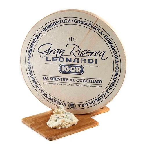 Queso de vaca al corte en porción
