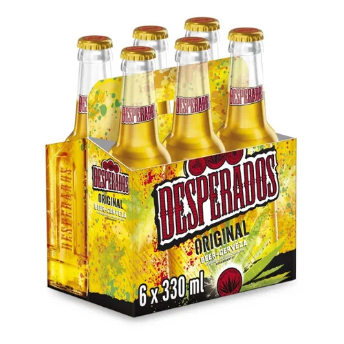 Bebida de fresa en botella