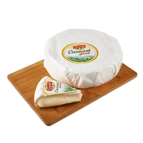 Queso maasdam al corte en cuña